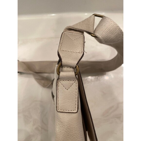Time And Tru Emery Bag Crossbody Purse  Beige Chain Accent Multiple Pockets - Picture 5 of 12